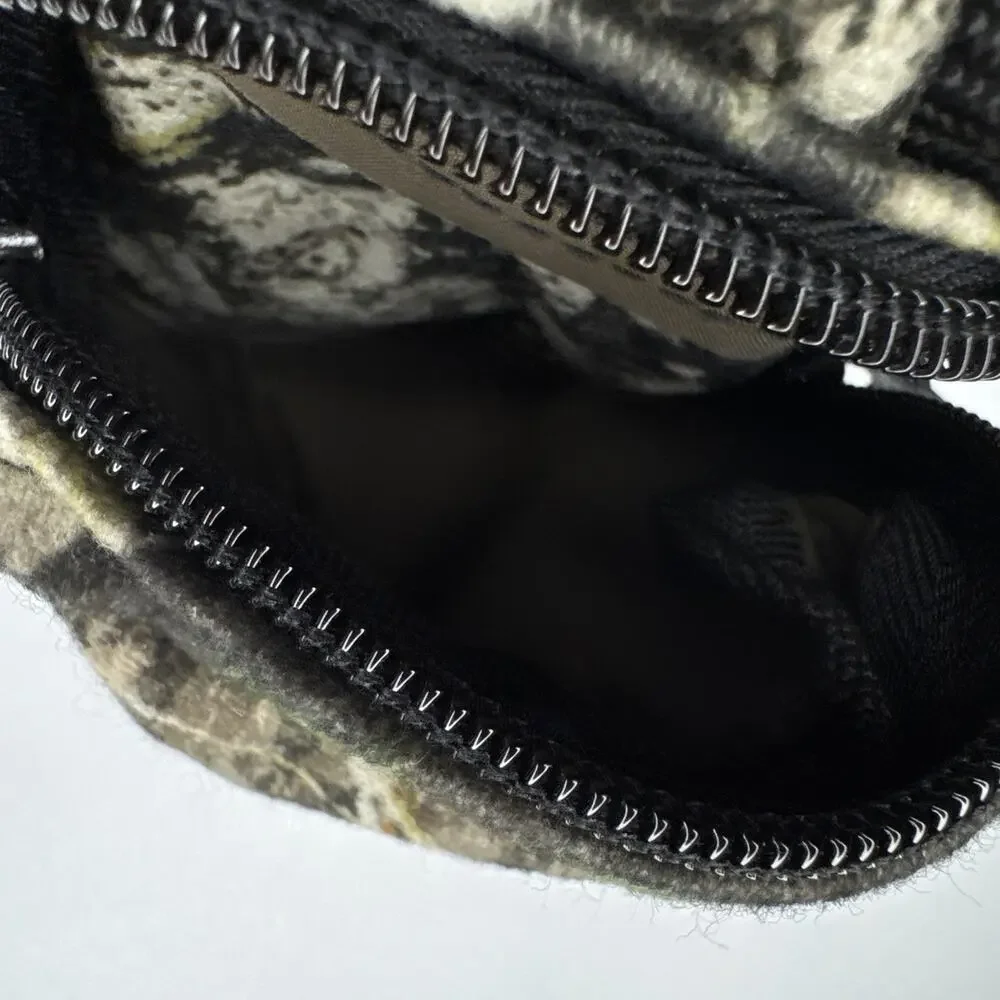 Bushmaster Camo Hunting Adjustable Fanny Pack Unisex Excellent Condition EUC
